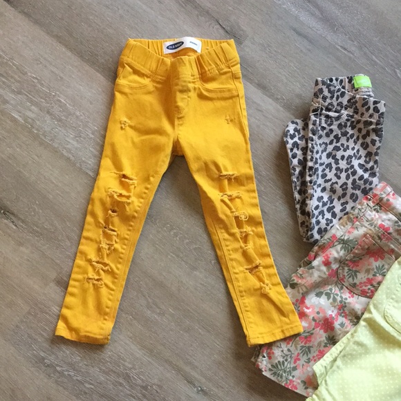 Jeans & capris size 3T - Picture 2 of 4